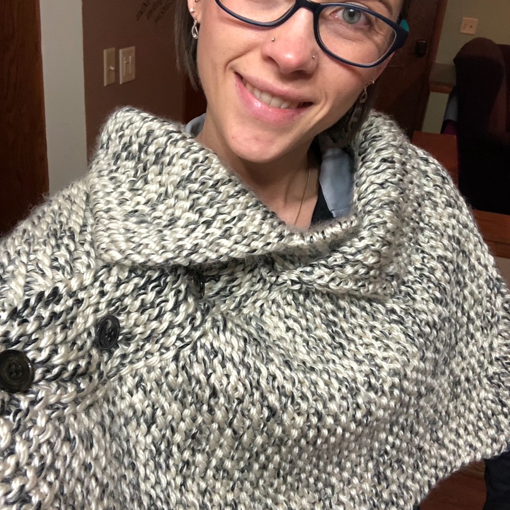 Knit Poncho/Cape